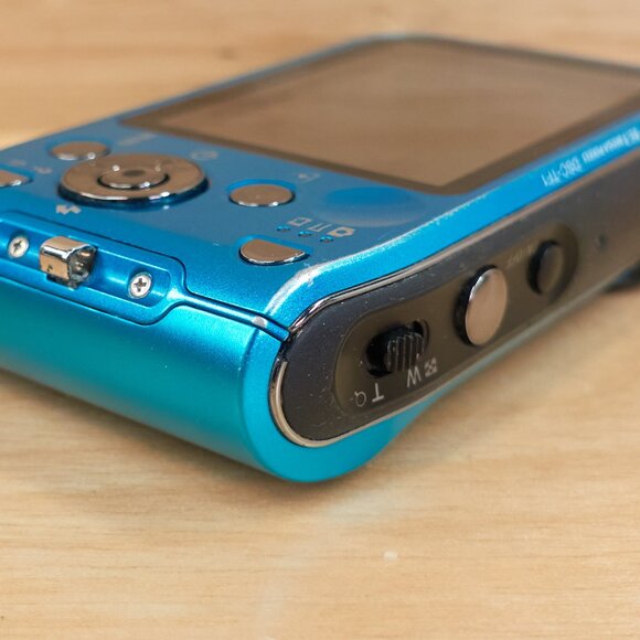 Sony Cyber-shot DSC-TF1 16.1MP Digital Camera, 4x Optical Zoom - Picture 9 of 11